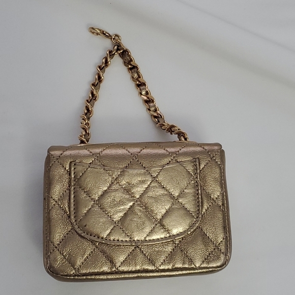 CHANEL Quilted Mini Flap Bag Charm Keychain Gold - Picture 8 of 13